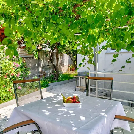 In 41682 Apartamento *